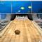 Download Malibu Bowling Cell Phone Game